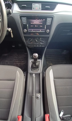 Skoda RAPID cena 40900 przebieg: 129490, rok produkcji 2018 z Wrocław małe 466